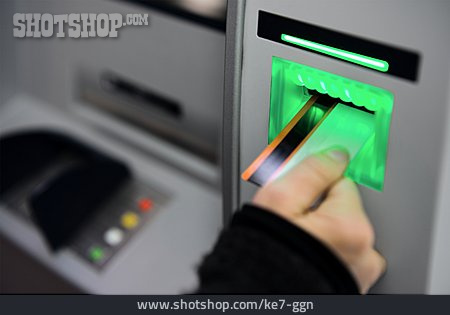 
                Abheben, Geldautomat, Bankkarte                   
