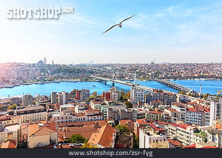 
                Goldenes Horn, Istanbul, Atatürk-brücke                   