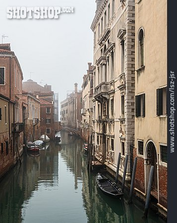 
                Kanal, Venedig                   