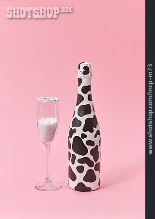 
                Champagne Glass, Champagne Bottle                   