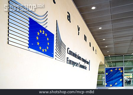 
                Europäisches Parlament, Europäische Kommission                   
