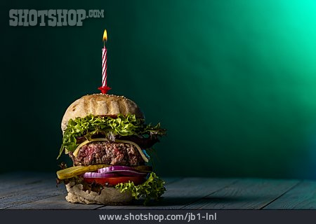 
                Geburtstag, Cheeseburger                   