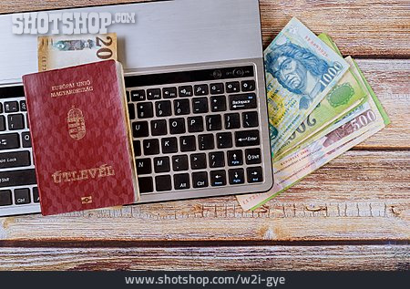 
                Finanzen, Reisepass, Ungarn                   