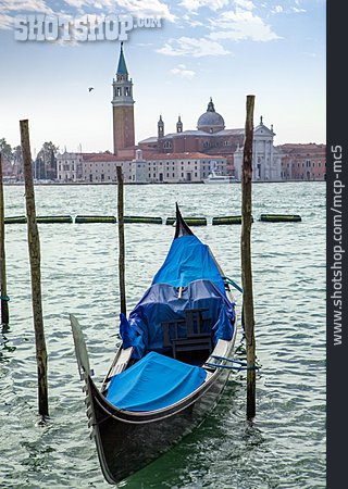 
                Gondola, Venice, Canal Grande                   