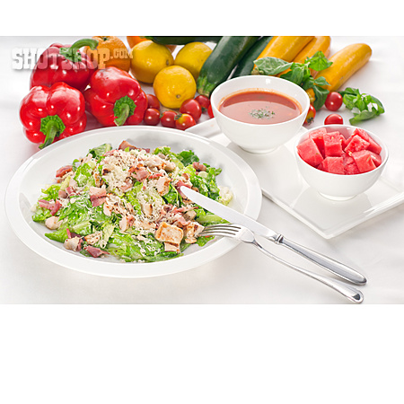 
                Salat, Caesar Salad, Hühnchensalat                   