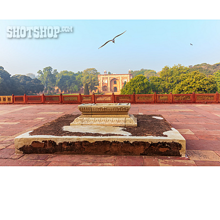 
                Delhi, Humayun-mausoleum                   