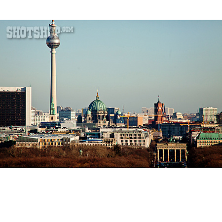 
                Berlin, Fernsehturm, Brandenburger Tor                   