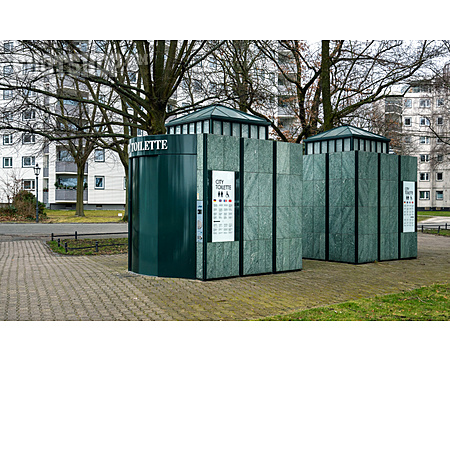 
                Berlin, Toilette, Toilettenhäuschen, Toilettenanlage                   