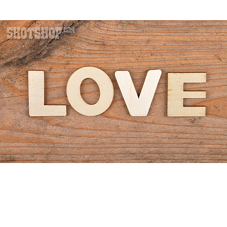 
                Love, Holzbuchstaben                   