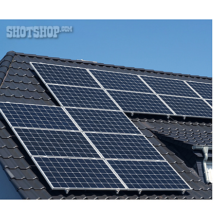 
                Erneuerbare Energie, Photovoltaik, Solarmodule                   