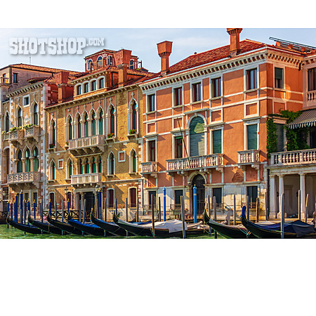 
                Venedig, Palazzo                   