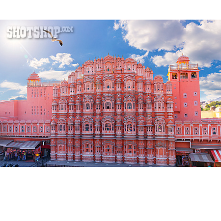 
                Rajasthan, Jaipur, Hawa Mahal                   