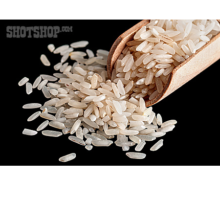 
                Reis, Holzschaufel, Reiskörner                   