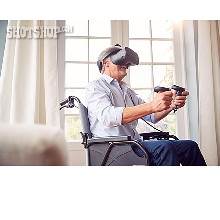 
                Virtuelle Realität, Gehbehindert, Virtual-reality-headset                   