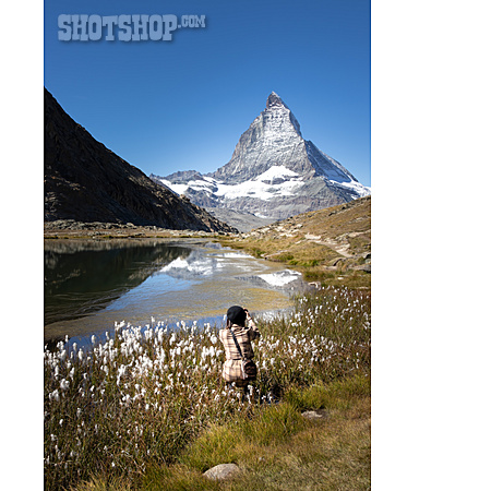 
                Fotografieren, Matterhorn, Touristin                   