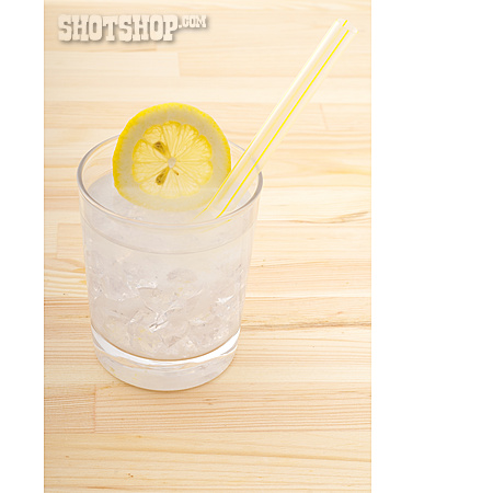 
                Limonade, Zitronenwasser                   