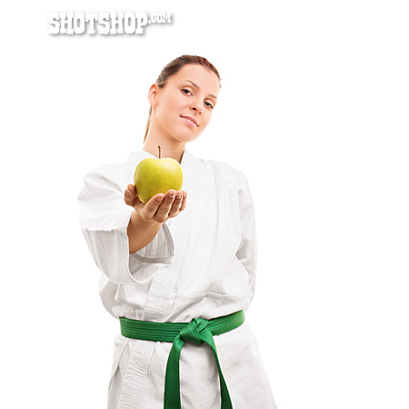 
                Apfel, Anbieten, Kampfsportlerin                   