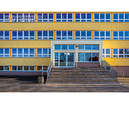 
                Schule, Grundschule, Schulgebäude                   