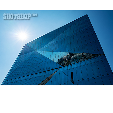 
                Glasfassade, Moderne Architektur, Cube Berlin                   