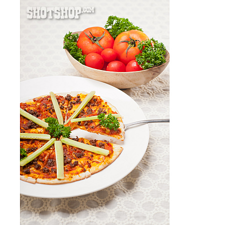 
                Lahmacun, Türkische Pizza                   