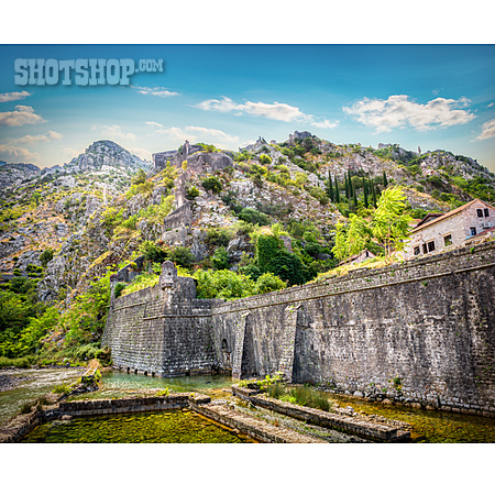 
                Festung, Festungsanlage, Kotor                   
