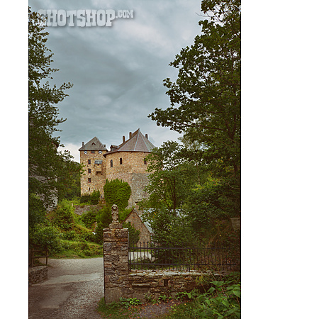 
                Burg Reinhardstein                   