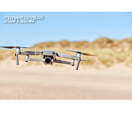 
                Strand, Drohne, Quadrocopter                   