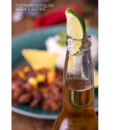 
                Bier, Limette, Mexikanische Küche                   