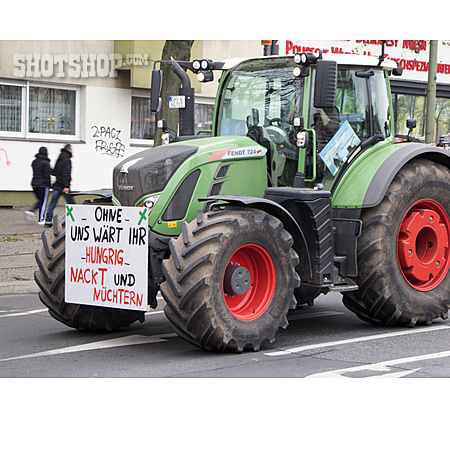 
                Traktor, Landwirt, Demonstranten, Agrarpolitik                   