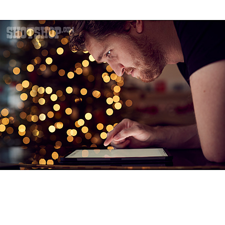 
                Weihnachten, Online, Touchscreen, Aussuchen, Hinsehen                   