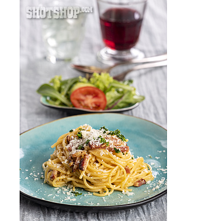 
                Mittagessen, Spaghetti Carbonara                   