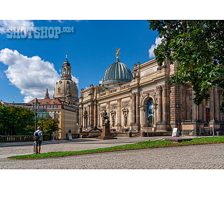
                Dresden, Frauenkirche, Kunstakademie                   