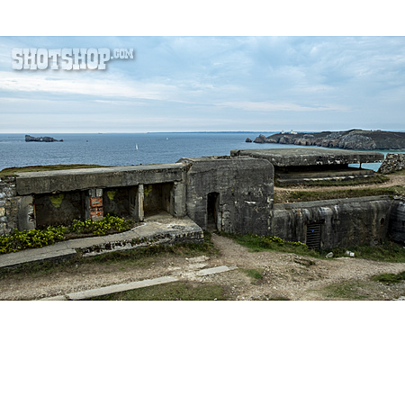
                Bunker, Camaret Sur Mer, Pointe De Pen-hir                   