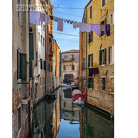 
                Kanal, Altstadt, Venedig                   