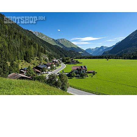 
                Dorf, Tirol, Lechtal                   