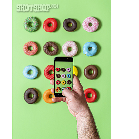 
                Fotografieren, Smartphone, Donut                   