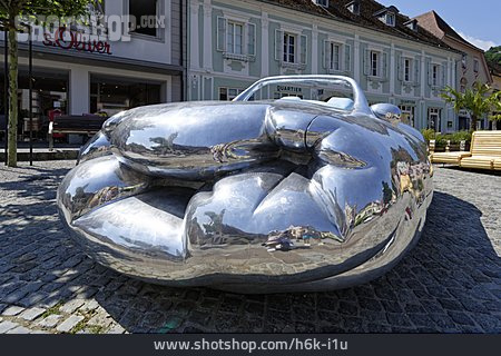 
                Kunstwerk, Erwin Wurm, Fat Car                   