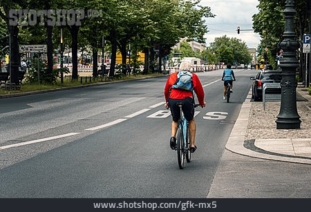
                Berlin, Radfahren                   