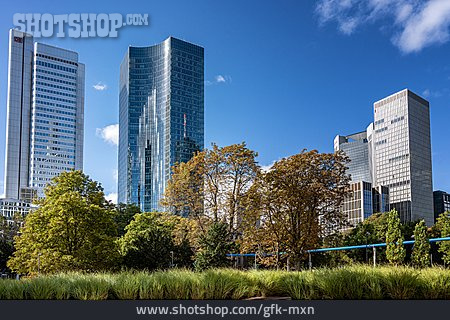 
                Bürogebäude, Hochhaus, Bankenviertel                   