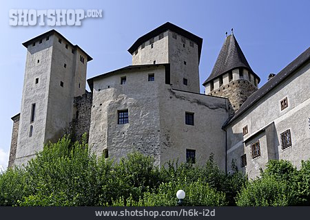 
                Burg Lockenhaus                   