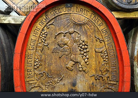 
                Holzschnitzerei, Weinfass                   