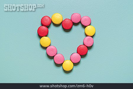 
                Heart, Valentine's Day, Macarons                   