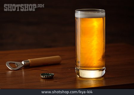
                Bier, Alkoholisches Getränk                   