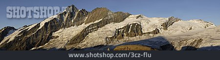 
                Gletscher, Großglockner, österreichische Alpen                   