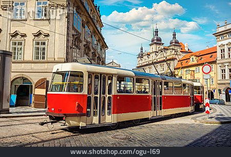 
                Altstadt, Straßenbahn, Prag                   