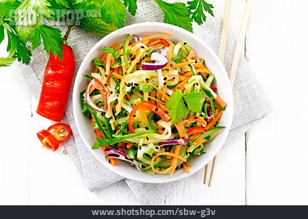 
                Gesunde Ernährung, Asiatische Küche, Salat                   