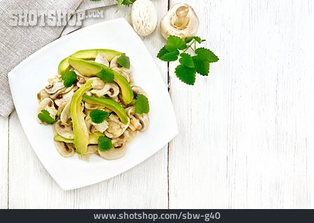 
                Salat, Vegan                   