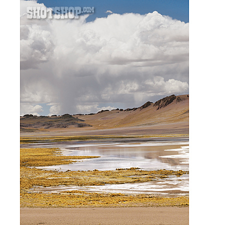 
                Atacama-wüste, Salar De Aguas Calientes                   
