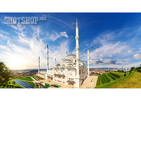 
                Istanbul, çamlıca-moschee                   