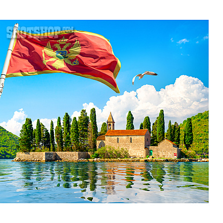 
                Flagge, Montenegro, Perast, Sveti Dorde                   